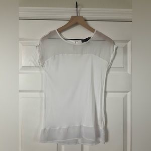 Women’s white top